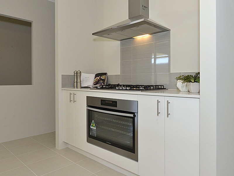 18 Icterine Road, Eglinton WA 6034