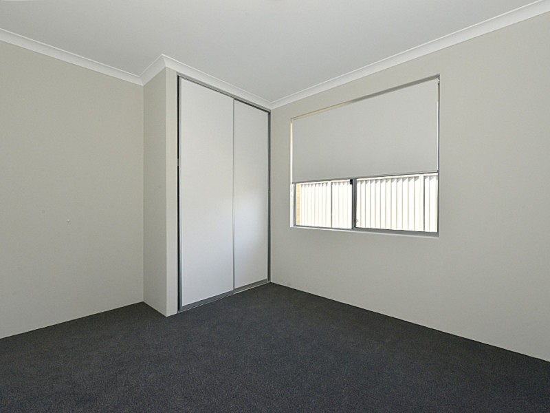 18 Icterine Road, Eglinton WA 6034