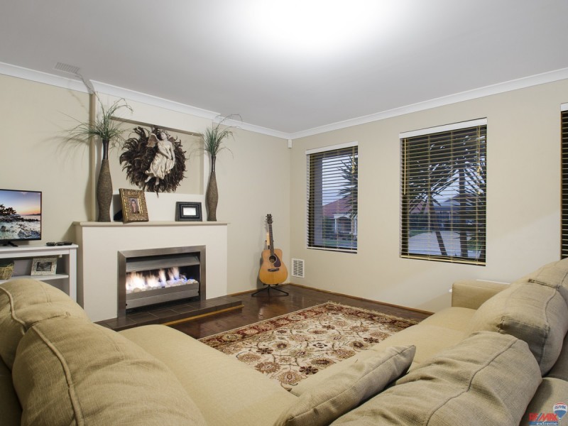 10 Worcester Loop, Butler WA 6036