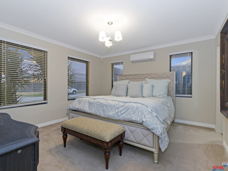 10 Worcester Loop, Butler WA 6036