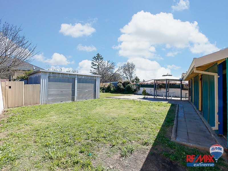 11 Trotman Crescent, Yanchep WA 6035