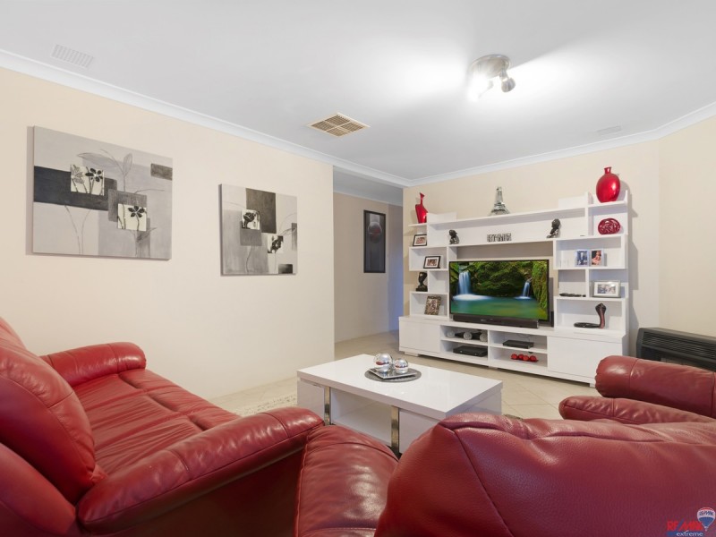 12 Clitheroe Way, Butler WA 6036