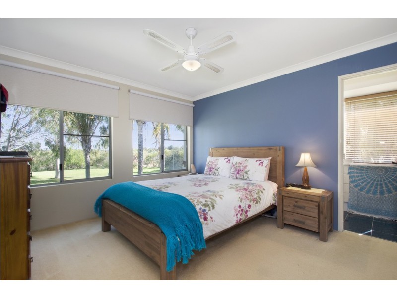 186 Woolly Bush Loop, Woodridge WA 6041