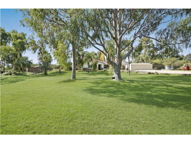 186 Woolly Bush Loop, Woodridge WA 6041