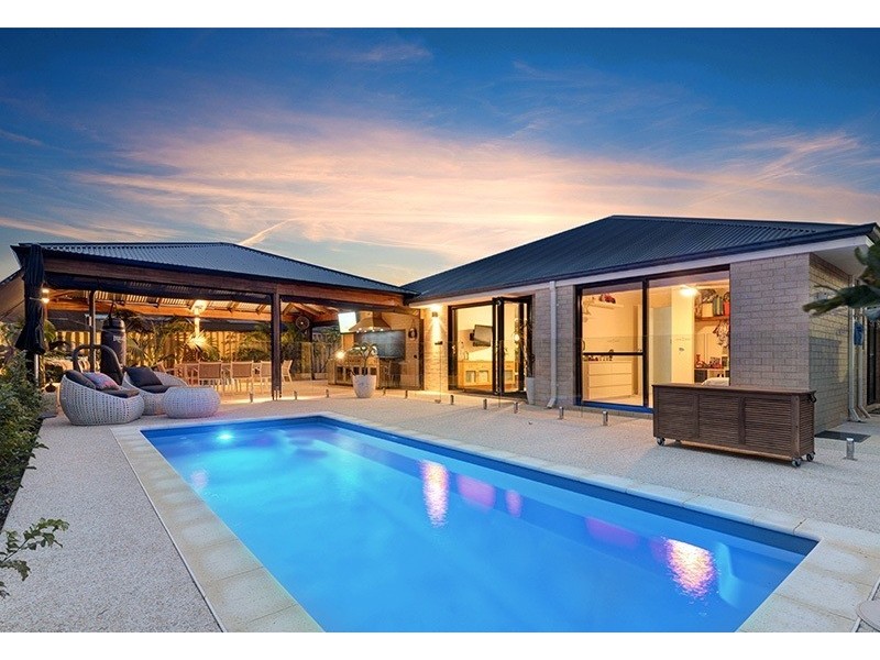 14 Orwell Way, Butler WA 6036