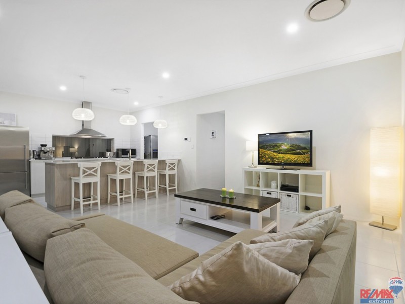 9 Lemon Way, Eglinton WA 6034