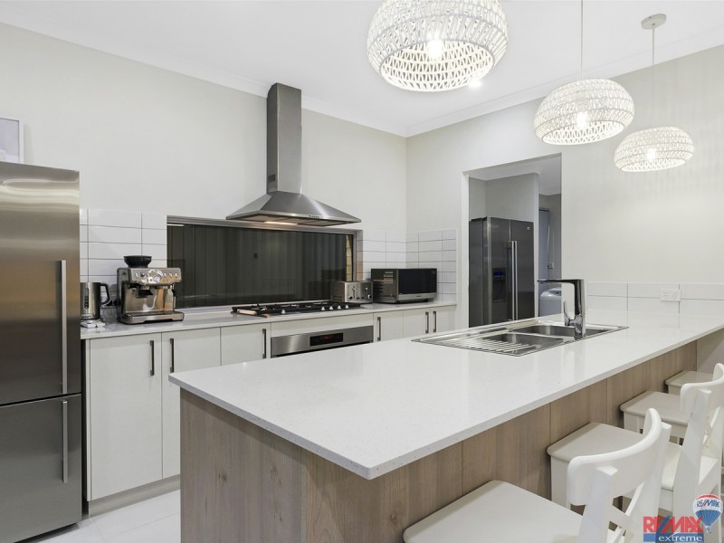 9 Lemon Way, Eglinton WA 6034