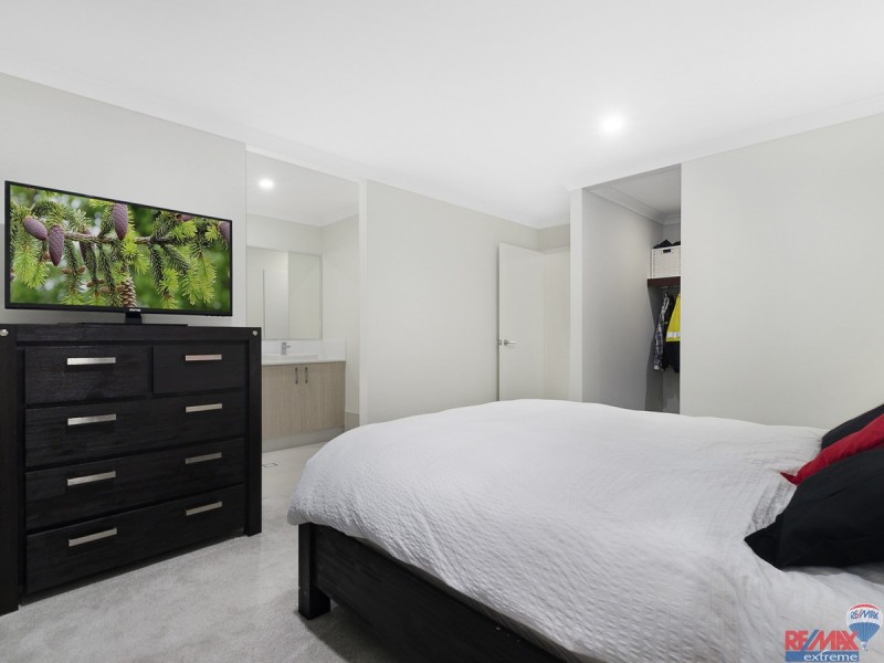 9 Lemon Way, Eglinton WA 6034