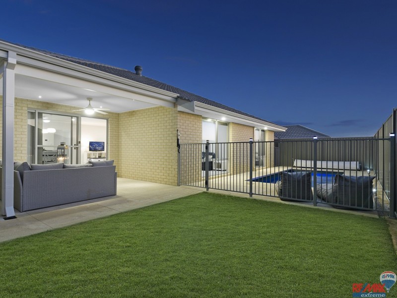 9 Lemon Way, Eglinton WA 6034