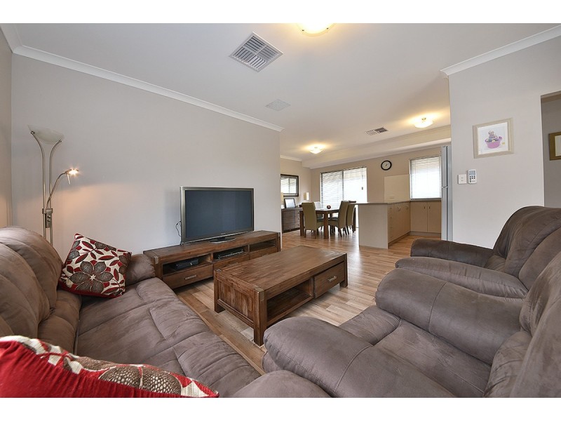 26 Finglas Meander, Butler WA 6036