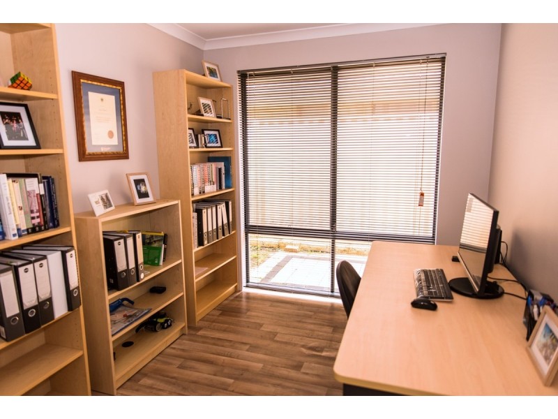 26 Finglas Meander, Butler WA 6036