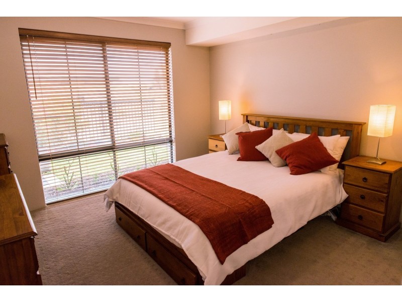 26 Finglas Meander, Butler WA 6036