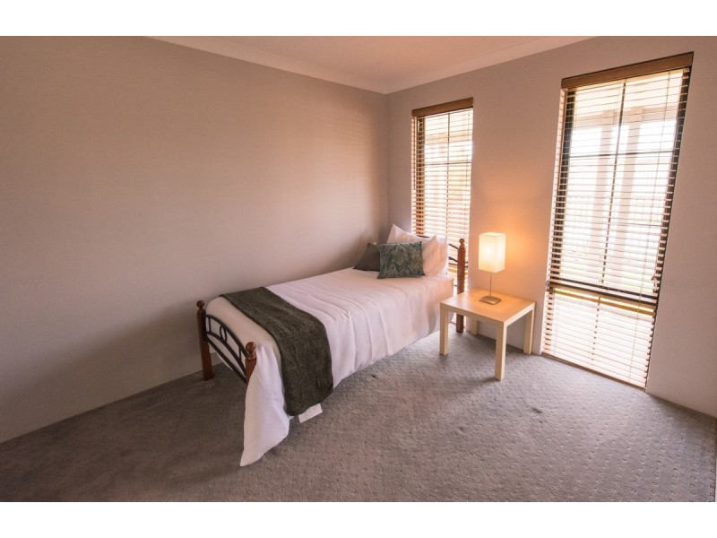 26 Finglas Meander, Butler WA 6036