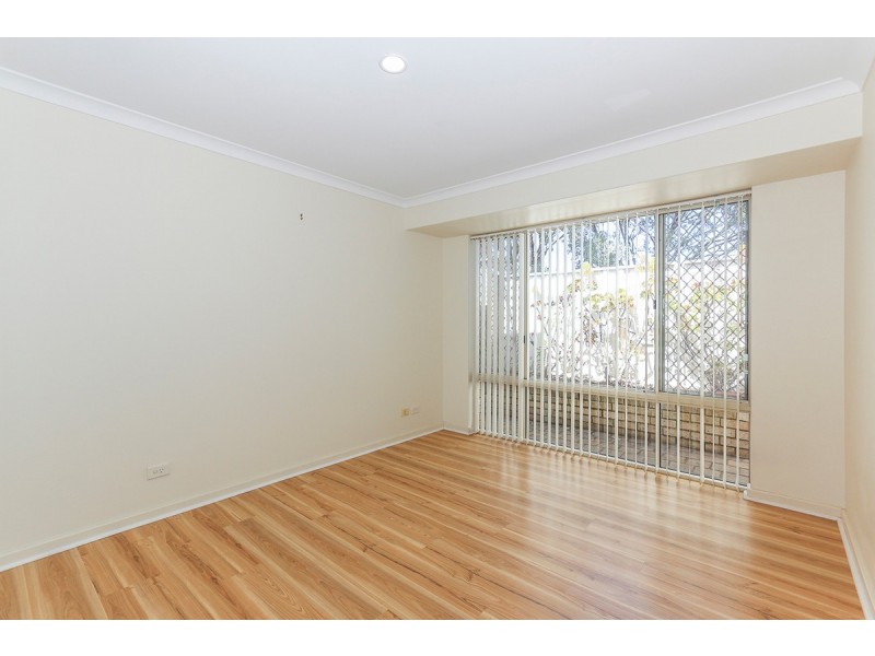 3/42 Stonehaven Parade, Kinross WA 6028