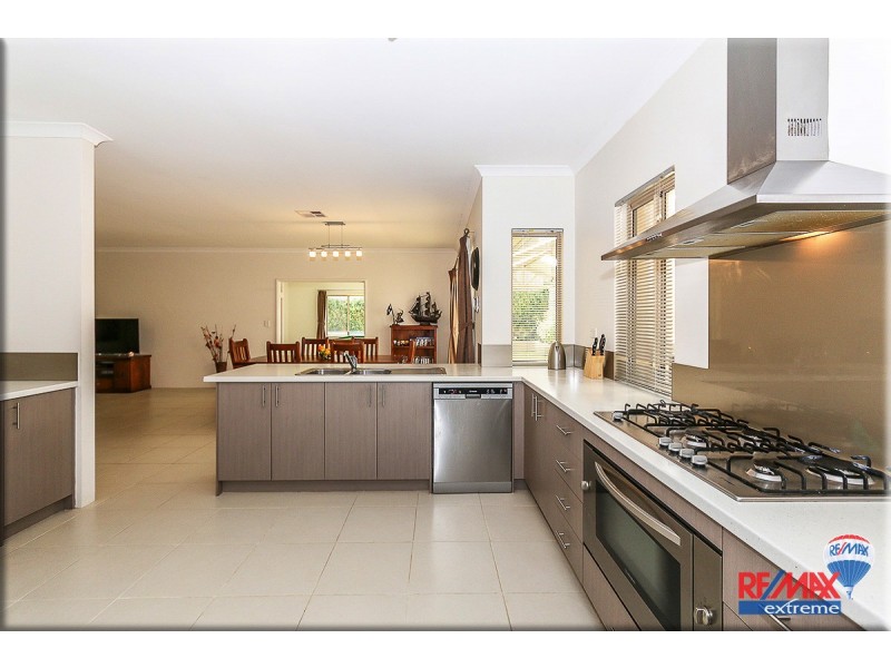 8 Rogart Bend, Butler WA 6036
