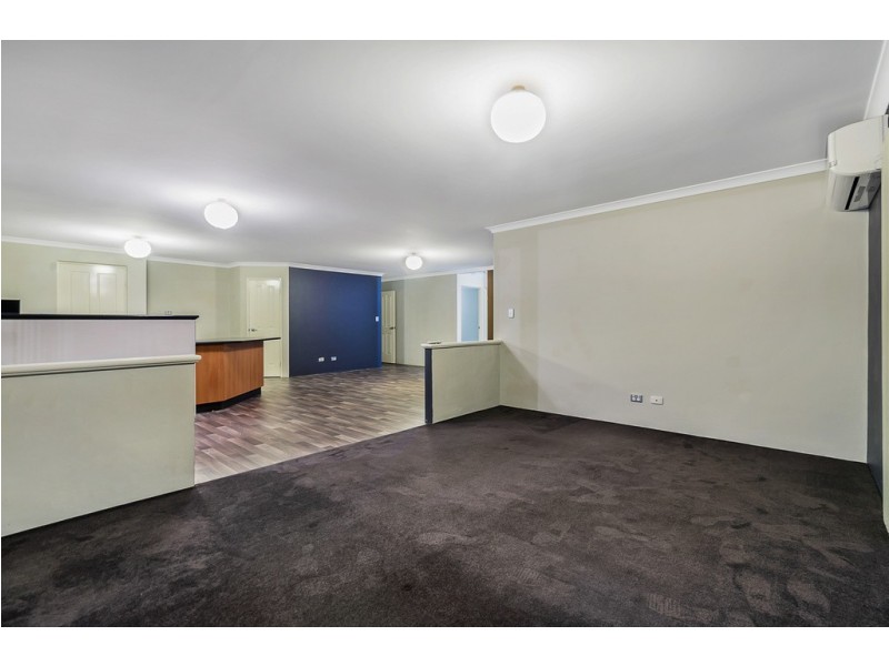 10 Fordwich Street, Butler WA 6036