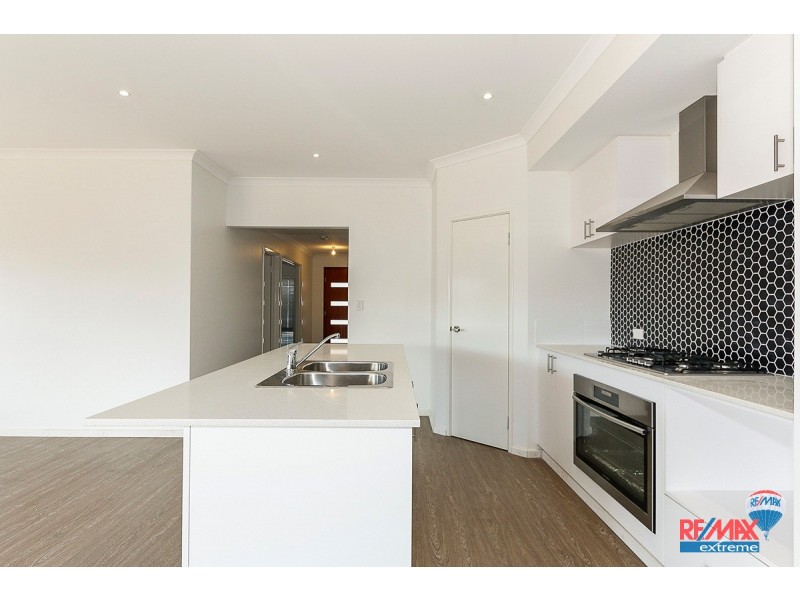 45 Linksman Street, Yanchep WA 6035