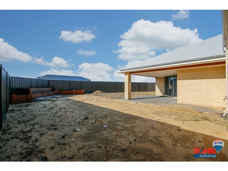 45 Linksman Street, Yanchep WA 6035