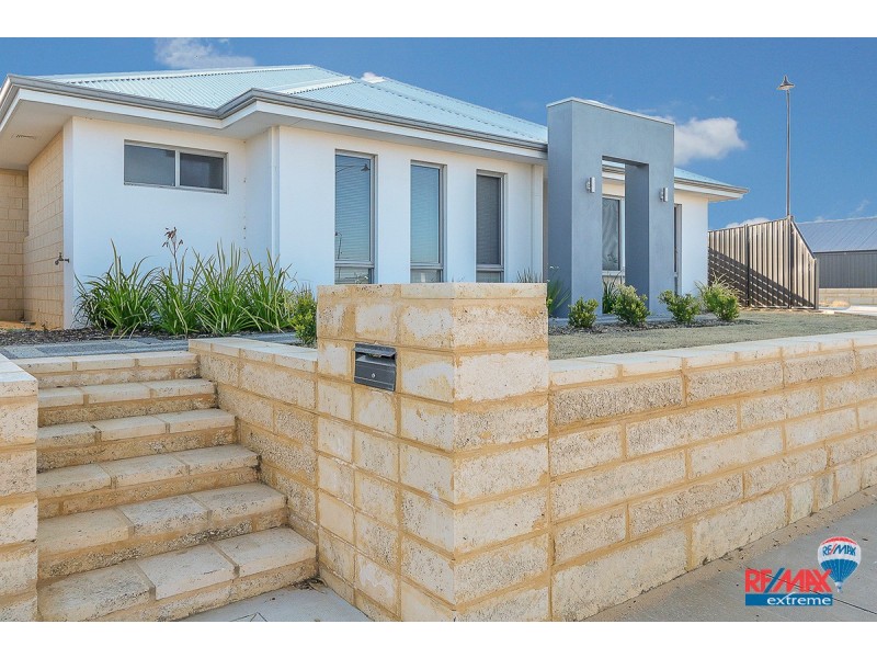 45 Linksman Street, Yanchep WA 6035