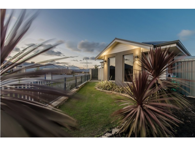 12 Crete Way, Alkimos WA 6038