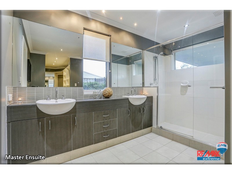 16 Jindalee Boulevard, Jindalee WA 6036