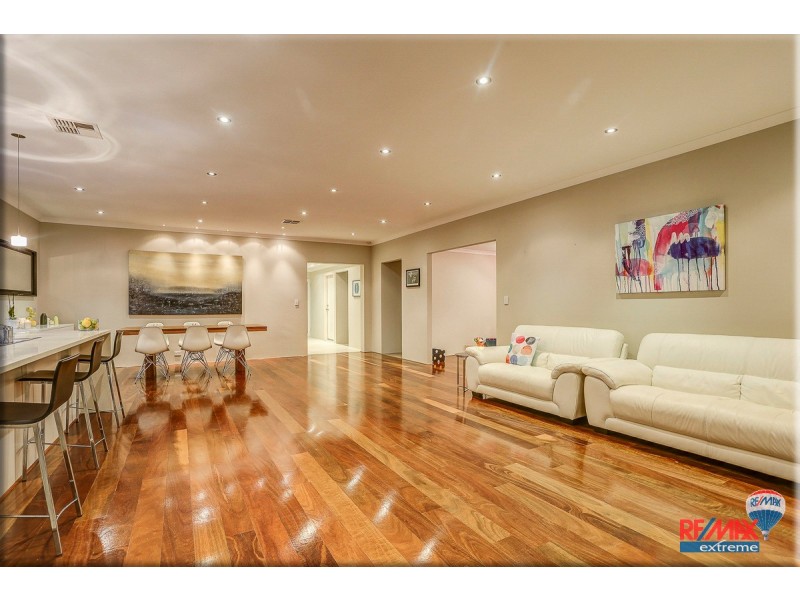 16 Jindalee Boulevard, Jindalee WA 6036