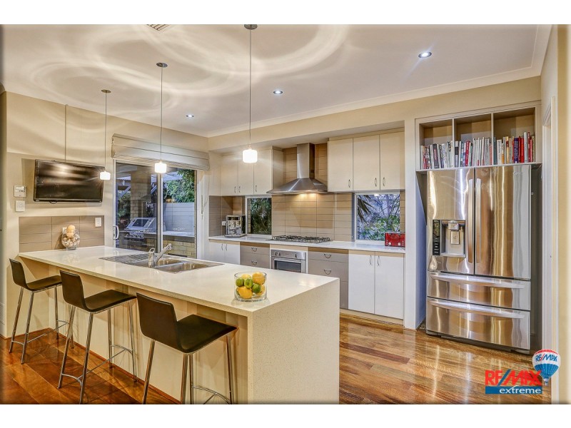 16 Jindalee Boulevard, Jindalee WA 6036