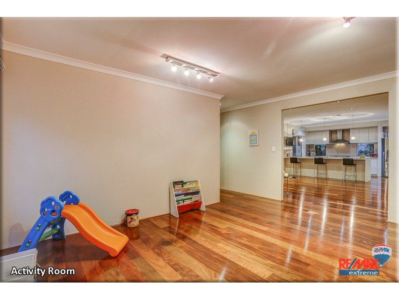 16 Jindalee Boulevard, Jindalee WA 6036