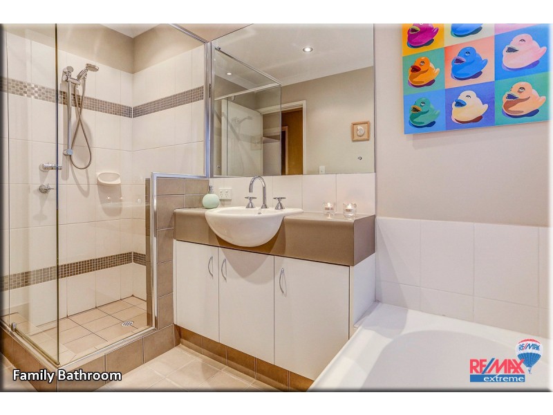 16 Jindalee Boulevard, Jindalee WA 6036