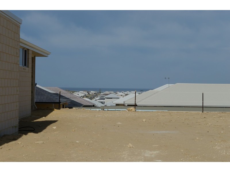 28 Arylide Grove, Eglinton WA 6034