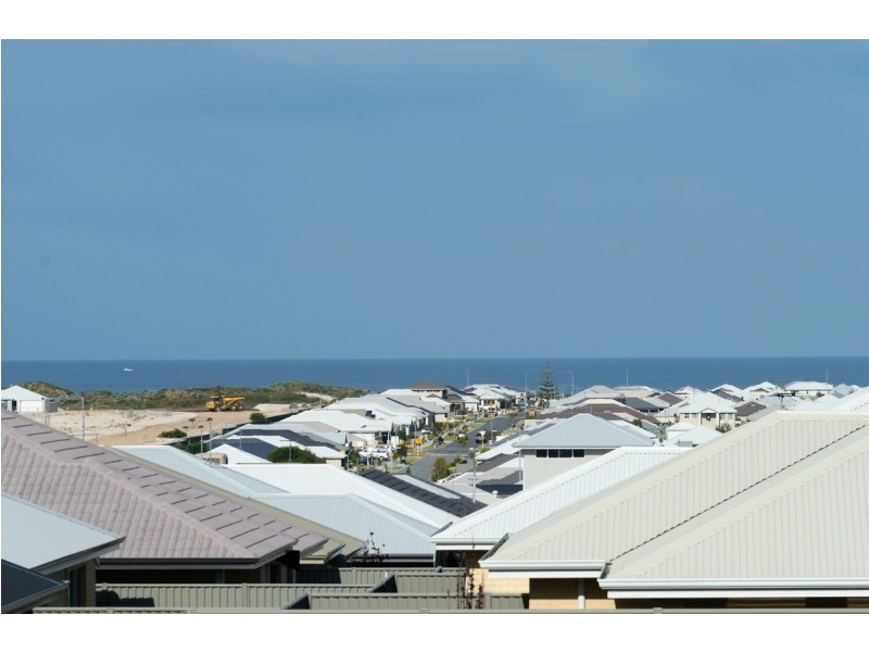 28 Arylide Grove, Eglinton WA 6034