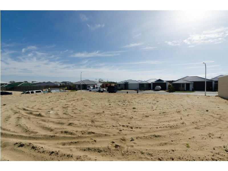 28 Arylide Grove, Eglinton WA 6034