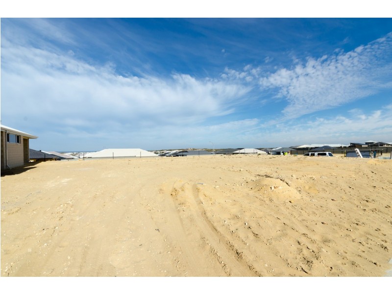 28 Arylide Grove, Eglinton WA 6034