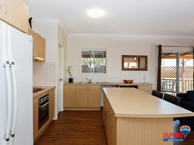 10 Galleon Place, Yanchep WA 6035