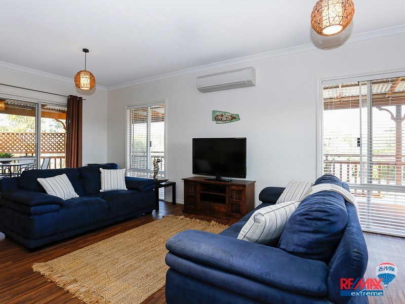 10 Galleon Place, Yanchep WA 6035