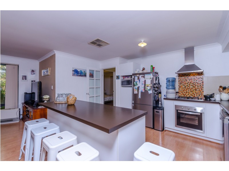 8 Knighton Way, Butler WA 6036