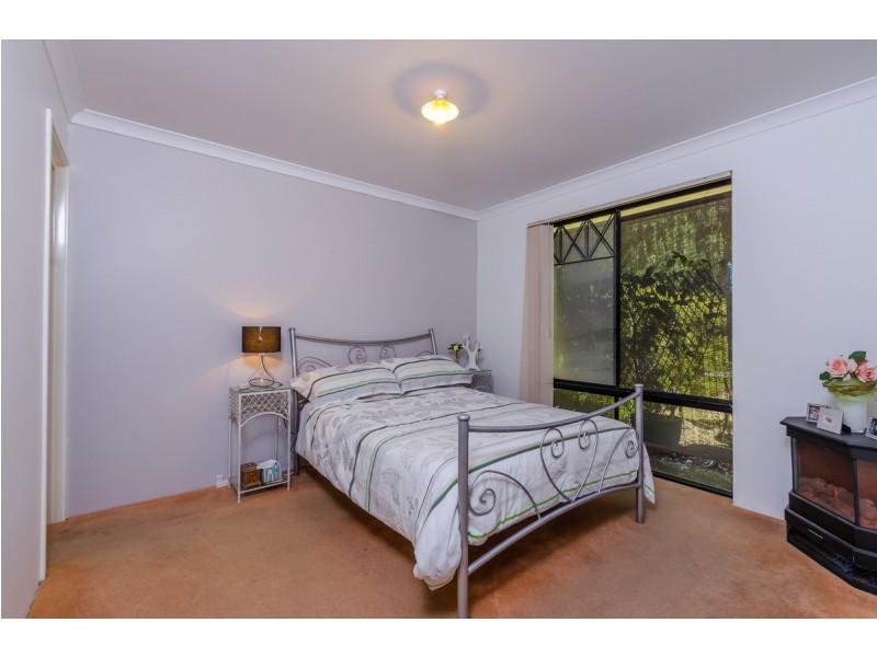 8 Knighton Way, Butler WA 6036