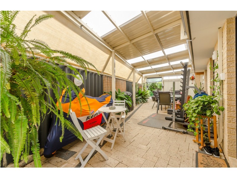 8 Knighton Way, Butler WA 6036