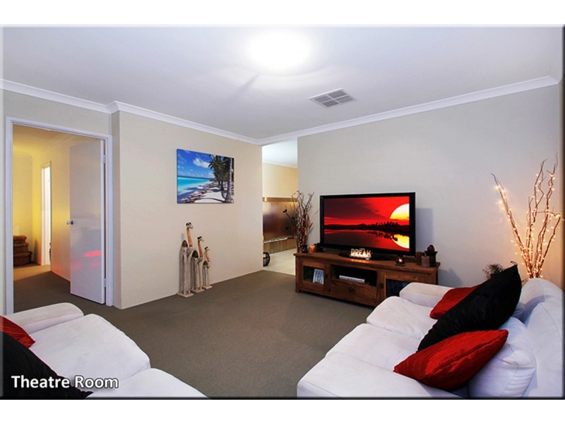 11 Oxted Link, Butler WA 6036