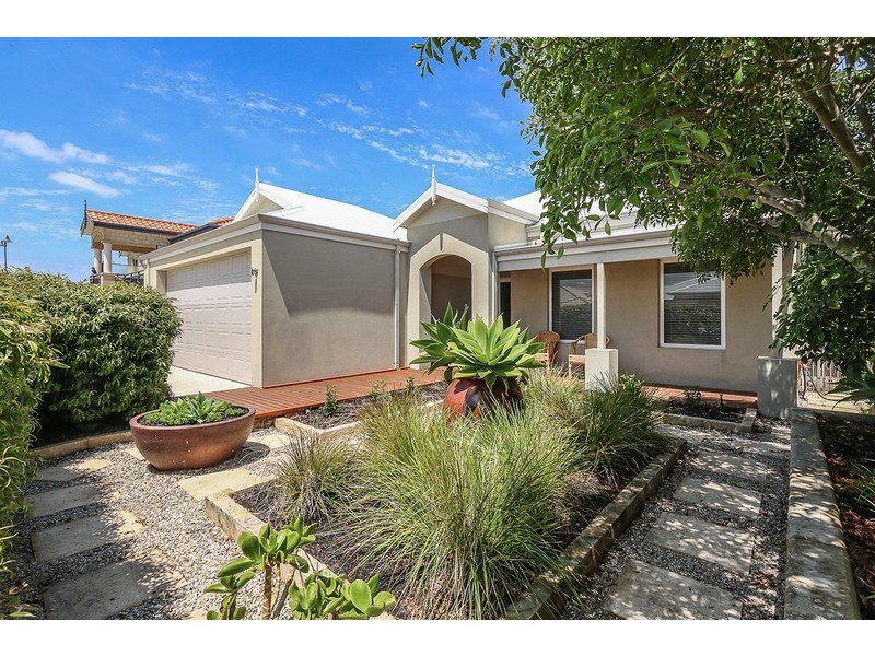 5 Stingray Way, Jindalee WA 6036