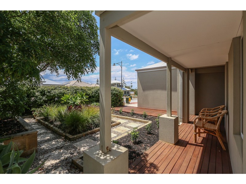 5 Stingray Way, Jindalee WA 6036