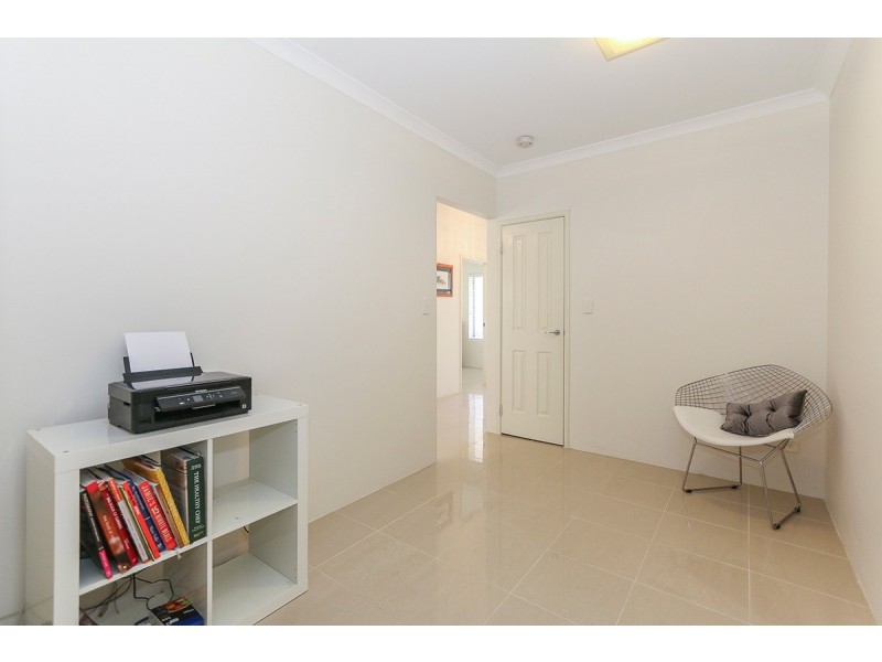 5 Stingray Way, Jindalee WA 6036