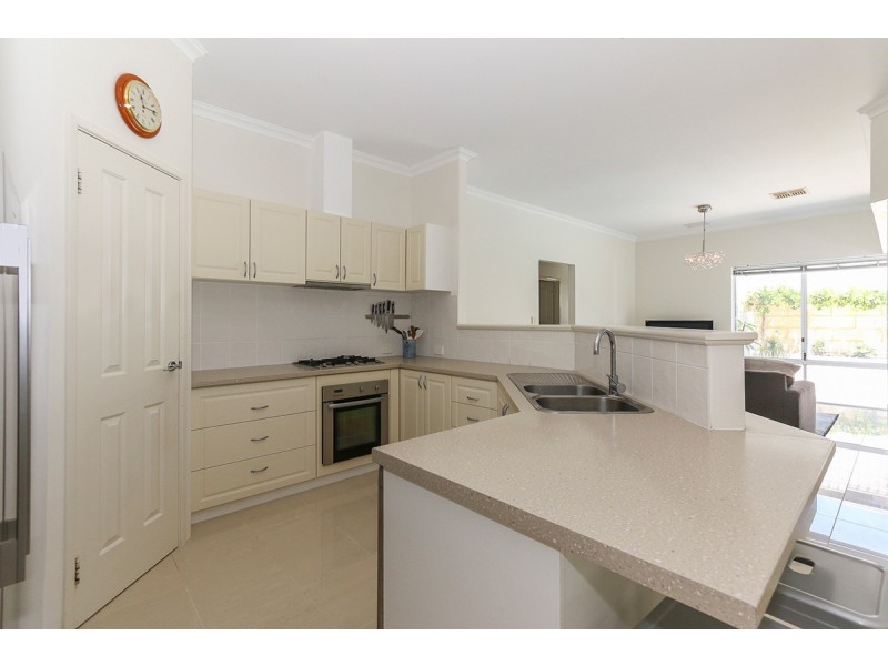 5 Stingray Way, Jindalee WA 6036