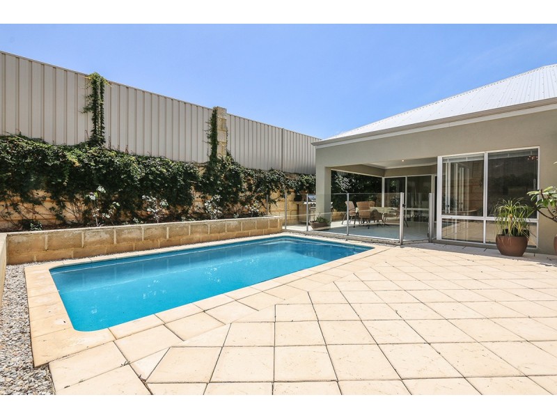 5 Stingray Way, Jindalee WA 6036