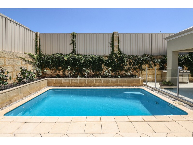 5 Stingray Way, Jindalee WA 6036