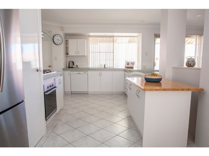 5 Radstock Circuit, Ridgewood WA 6030