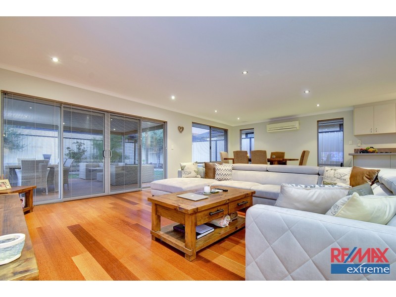 19 La Mirada Avenue, Clarkson WA 6030