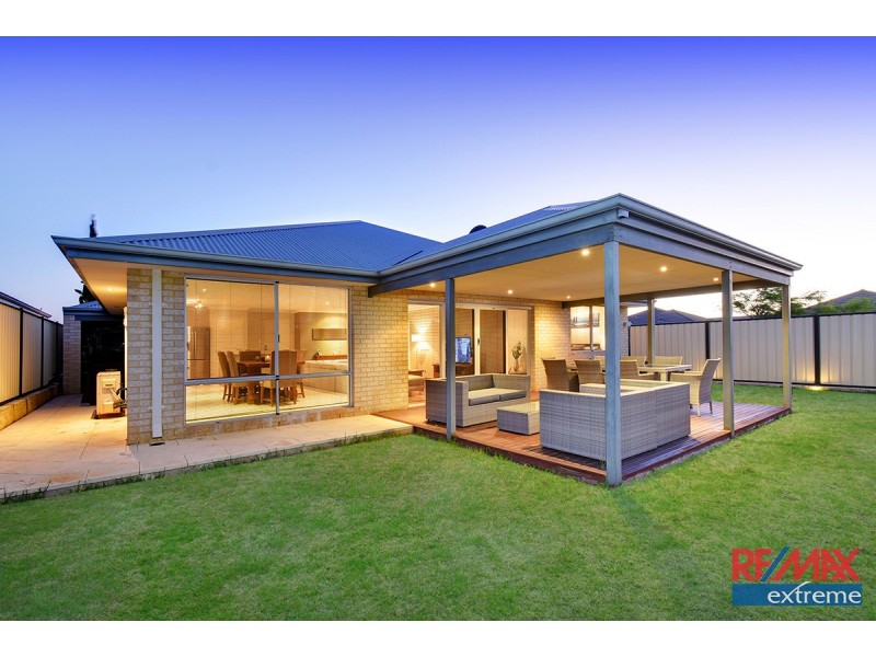 19 La Mirada Avenue, Clarkson WA 6030