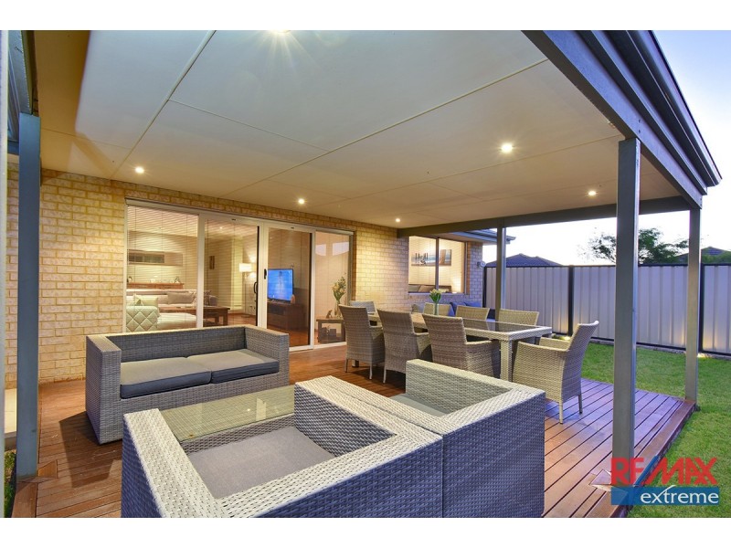 19 La Mirada Avenue, Clarkson WA 6030