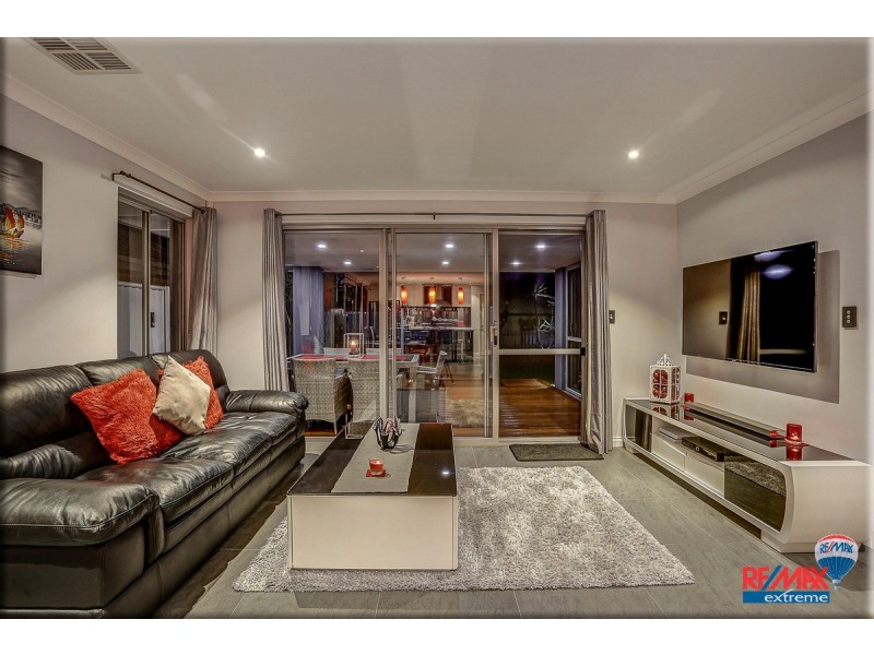 7 Comito Bend, Alkimos WA 6038